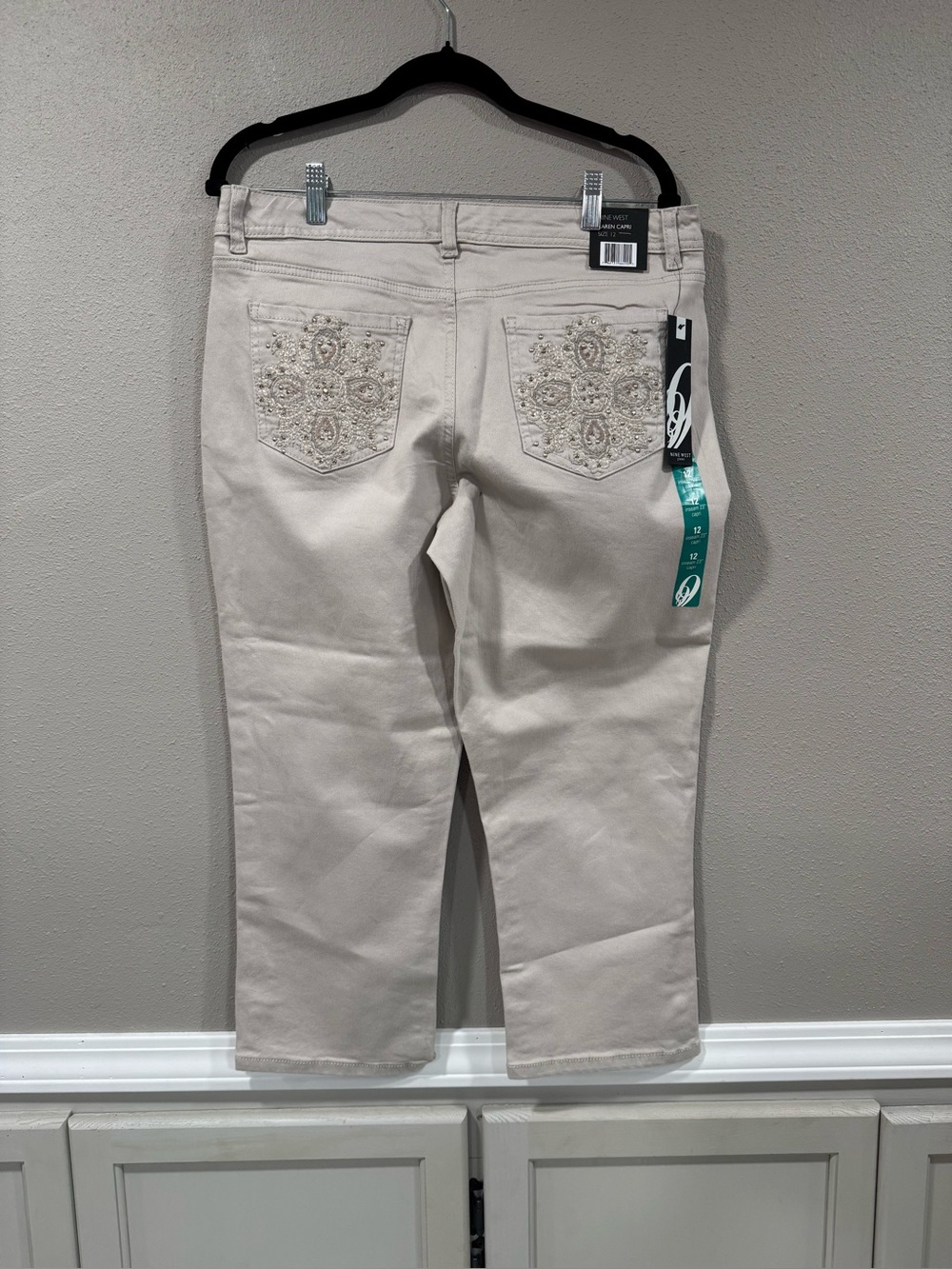 NWT Nine West Embroidered Back-Pocket Beige Women's Jeans